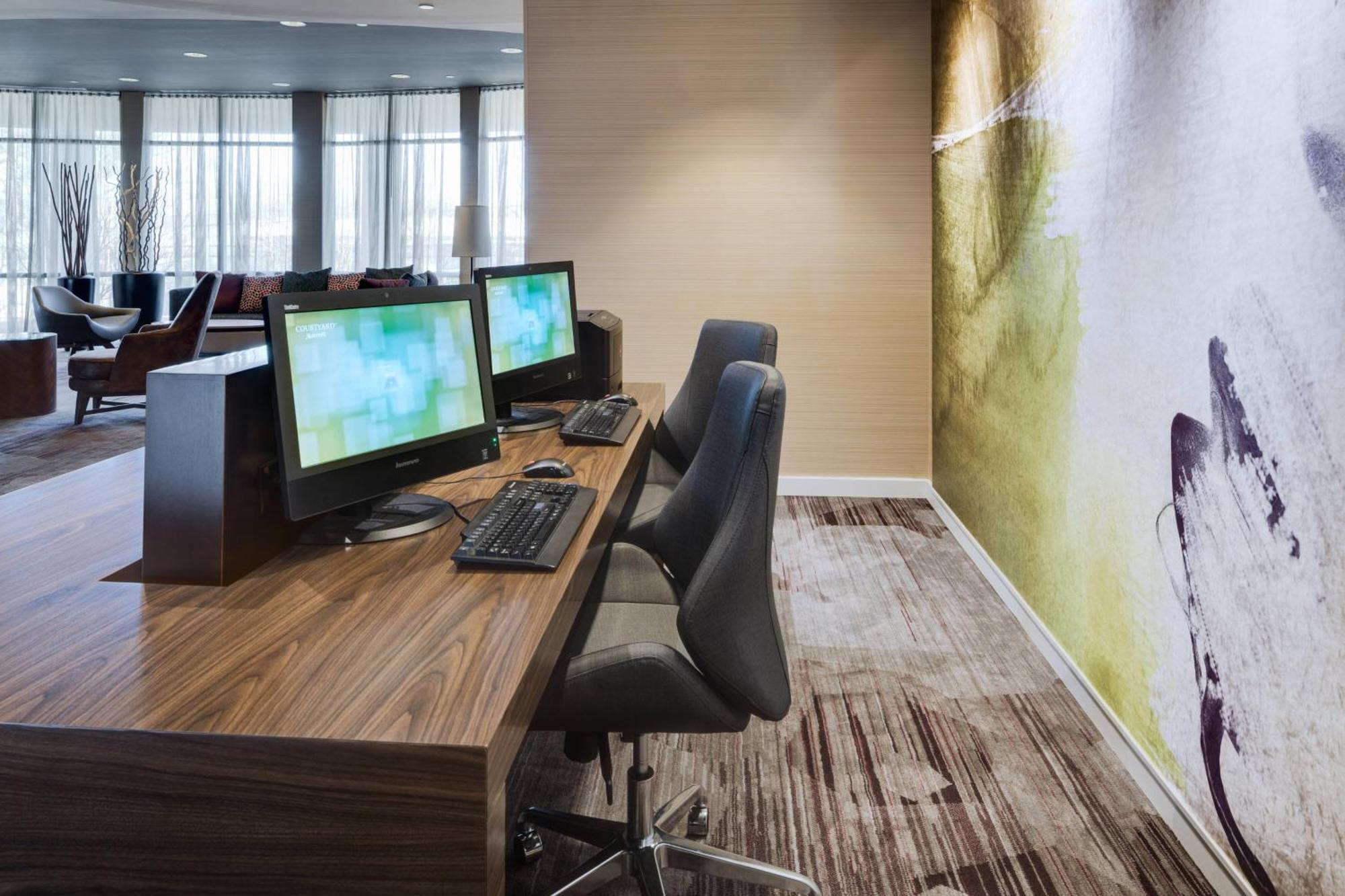 Courtyard By Marriott Providence Warwick Hotel Exterior foto